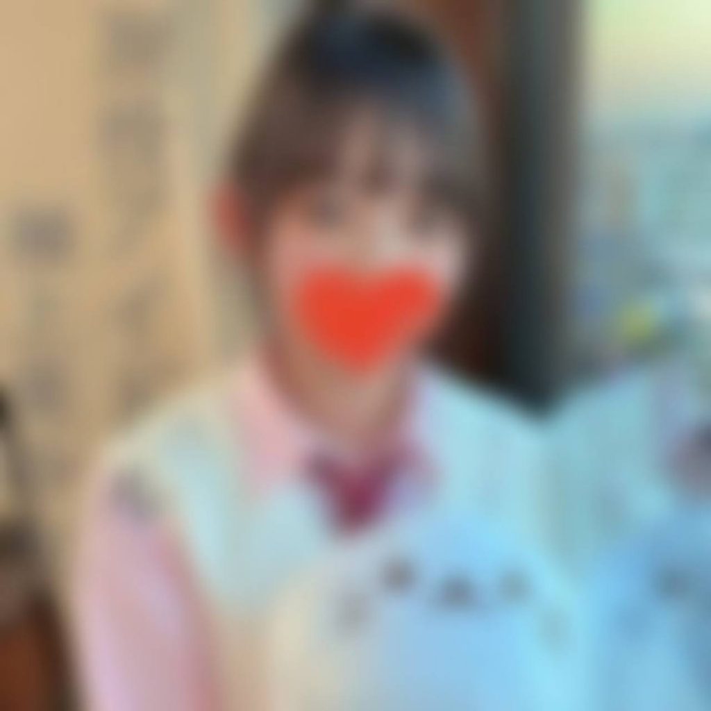 神作品。あの伝説のアイドル研究生の永久保存版。全4作品、合計約６時間１５分に描かれた彼女の全て。