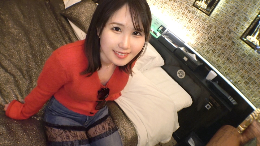 顔は童顔だけど、中身はしっかりオトナのどエロ看護師。エロ配信者としても活躍中のお姉さんが、ついにカメラの前でセックス公開!蕩け顔でち○こをしゃぶり、半年ぶりの挿入にイキ顔を晒す様子が投げ銭なしで見られます! 【初撮り】ネットでAV応募→AV体験撮影 2348